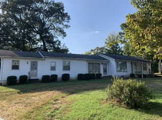 1303 Academy Rd, Portland, TN 37148