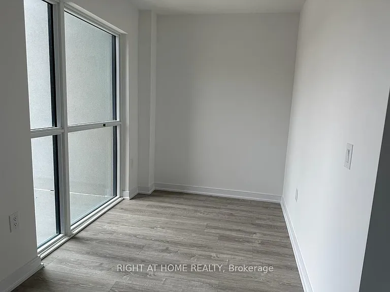 25 Neighbourhood Ln #403 — Photo 9