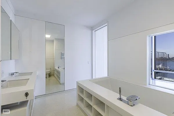 Rented by Douglas Elliman | media 18