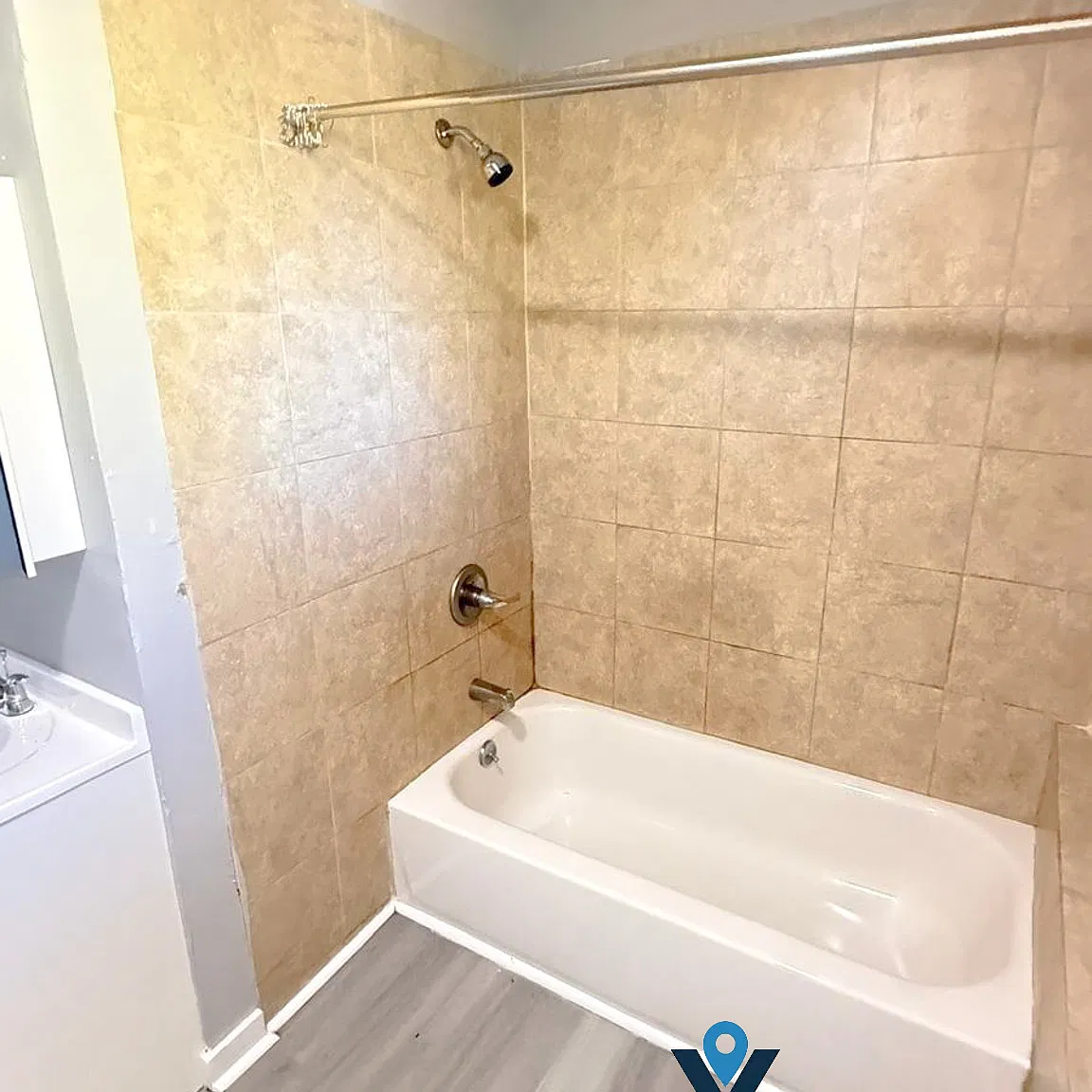 2 bed, 1000 sqft, $1,500 — Photo 4