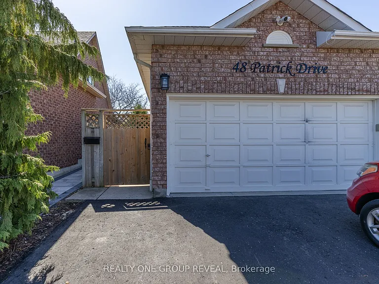 48 Patrick Dr — Photo 3