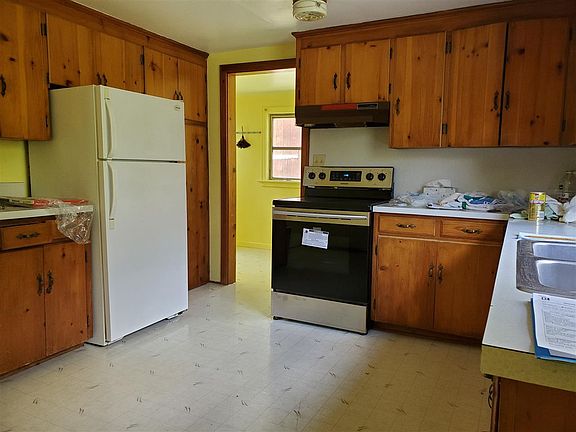 4th image of 8490 Morning Ln