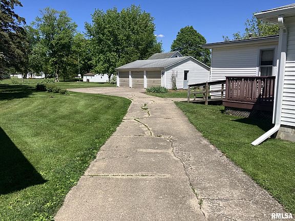 3rd image of 155 E Gossett St