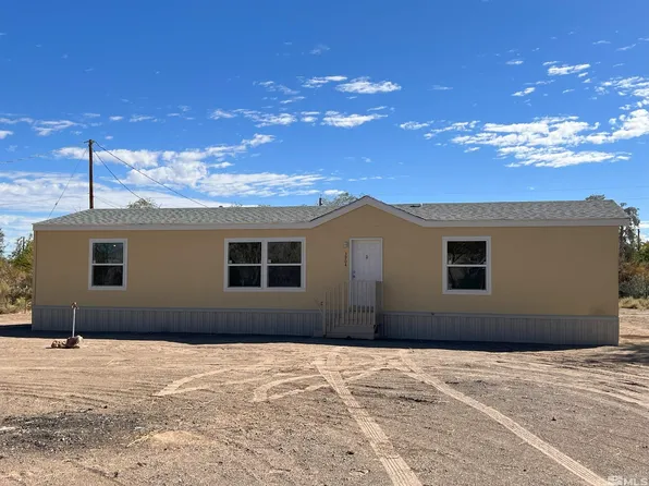3904 Atkins St, Silver Springs, NV 89429