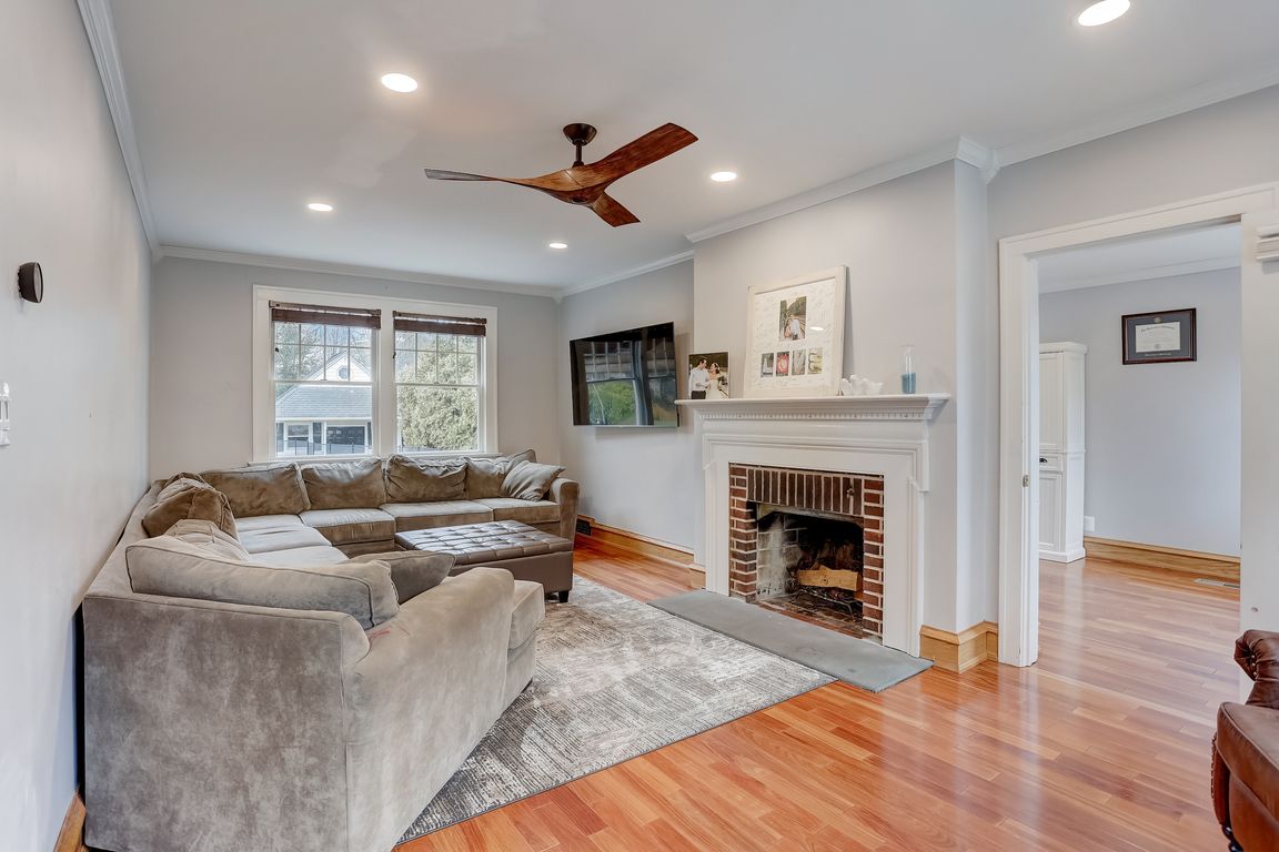 253 Crystal Lake Ave, Audubon, NJ 08106 MLS NJCD2060046 Zillow