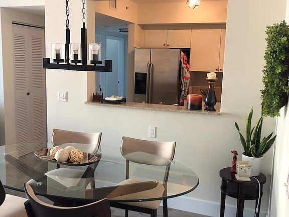 4th image of 117 NW 42nd Ave APT 708