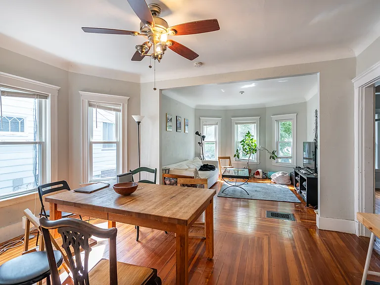 27 Paulina St #1 — Photo 7