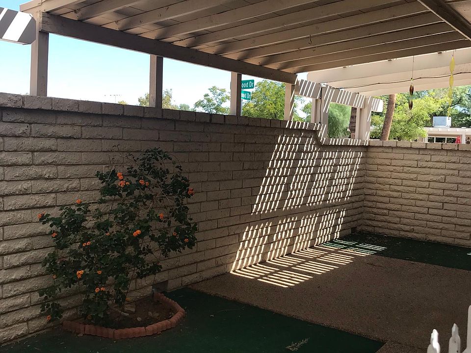 2nd image of 9703 W Teakwood Dr