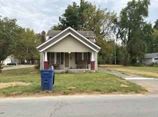 801 W 1st St, Coffeyville, KS 67337