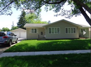 2325 Victoria Dr SW #2327, Cedar Rapids, IA 52404