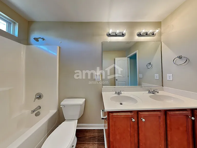 1309 Lowell St — Photo 12