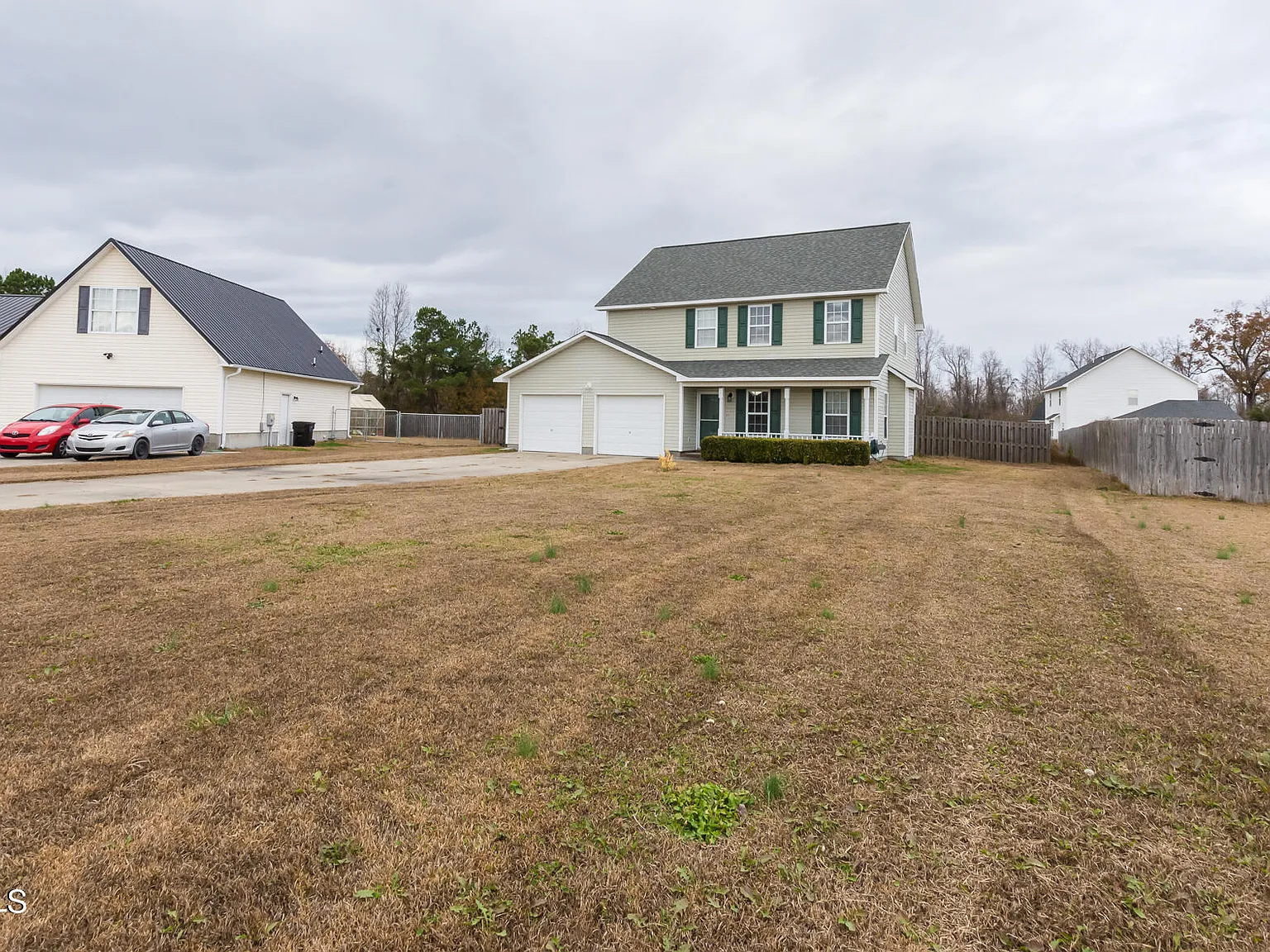 4 bed, 2.5 bath, 1650 sqft, $1,850 — Photo 2