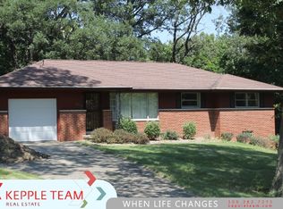 1815 E Maple Ridge Dr, Peoria, IL 61614