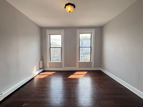 4th image of 42 Jewett Ave #2