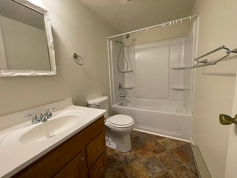 433 Cedarcrest Dr — Photo 10