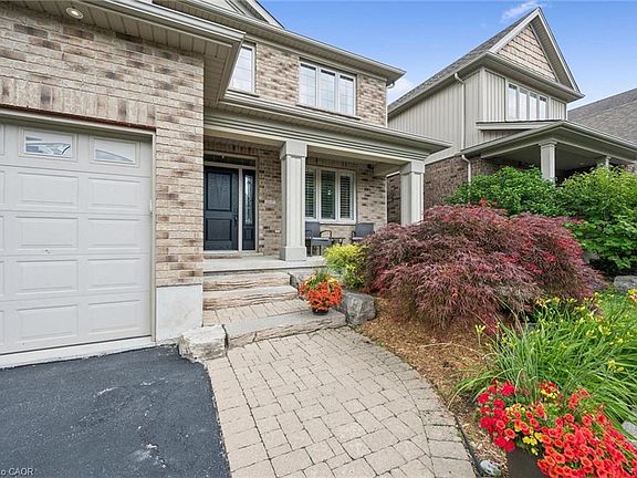 3rd image of 456 Kelso Dr