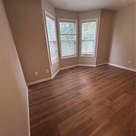 121 Stoneforest Dr — Photo 27