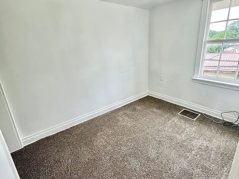 105 N Ridge St — Photo 13