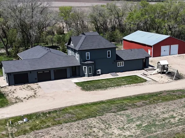 37006 281st St, Geddes, SD 57342