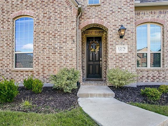 3rd image of 12178 Antler Dr