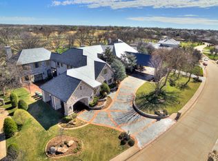 6400 Oak Tree Dr, Edmond, OK 73025