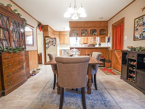 5th image of 5816 Trail Lake Dr