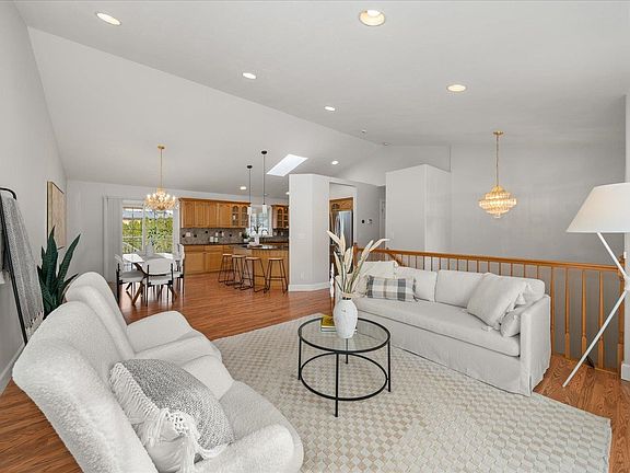 4th image of 6121 E 11th Ave