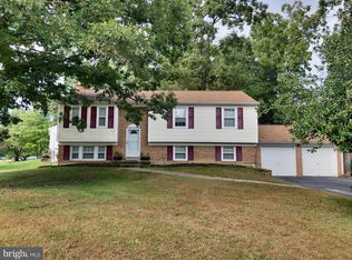 2463 Shawnee Ln, Waldorf, MD