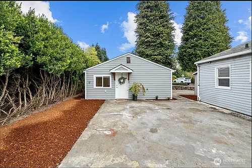 5904 S 149th St #A Photo 1 5904 S 149th St #A Photo 1