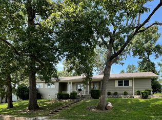 132 Pierson Ave, Forsyth, MO 65653