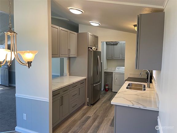 3rd image of 8526 32nd Avenue S #146