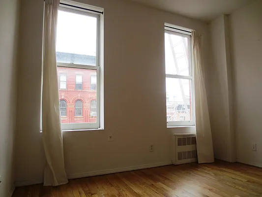 Rented by Waverly Realty Associates | media 16