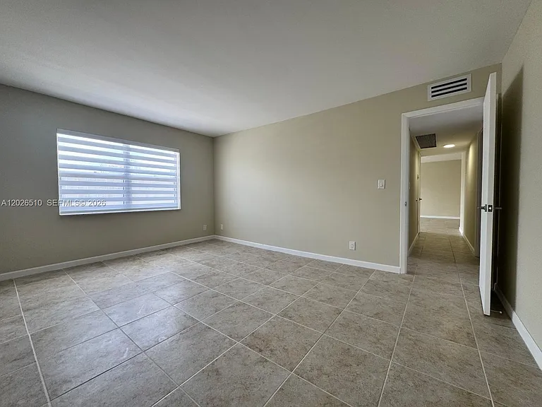 401 Golden Isles Dr #614 — Photo 35