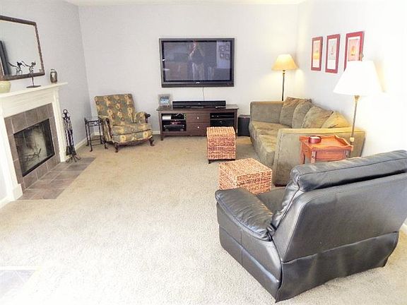2nd image of 9646 Cedar Knoll Dr