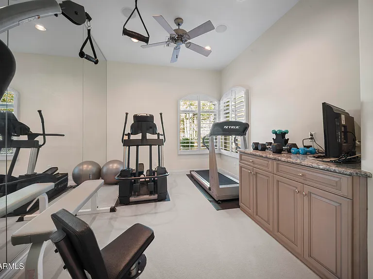 8350 E Via Del Sol Dr — Photo 20