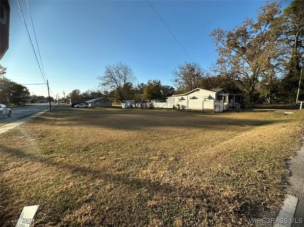 0 Middle St, Slocomb, AL 36375