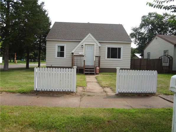 1143 Pershing Street, Eau Claire, WI 54703