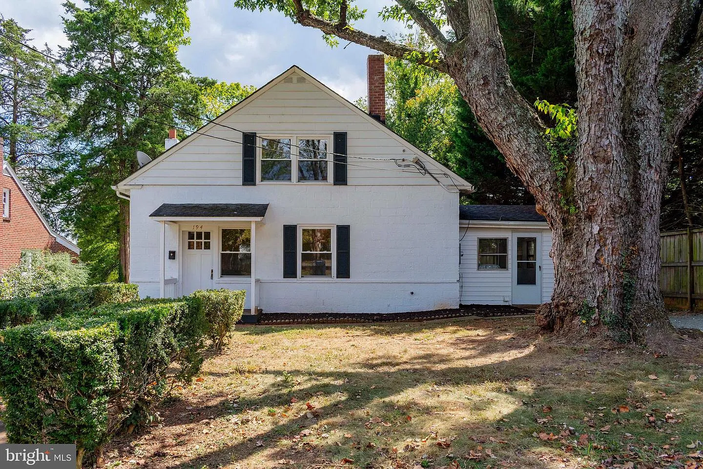 194 Morton St photo 1
