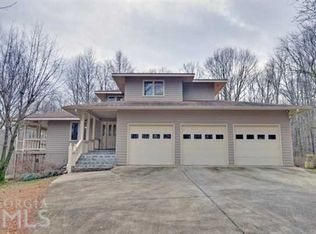 423 White Oak Dr, Talking Rock, GA 30175