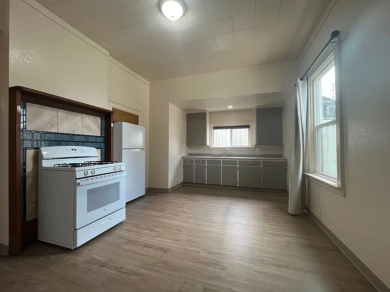 724 B St #1-4 — Photo 2