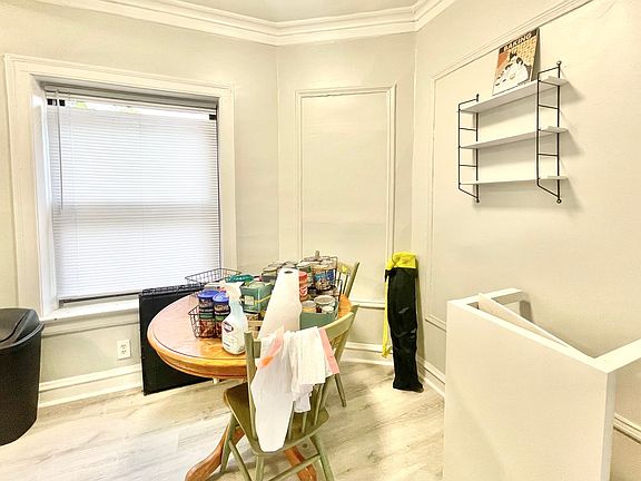 3rd image of 7620 N Sheridan Rd #2