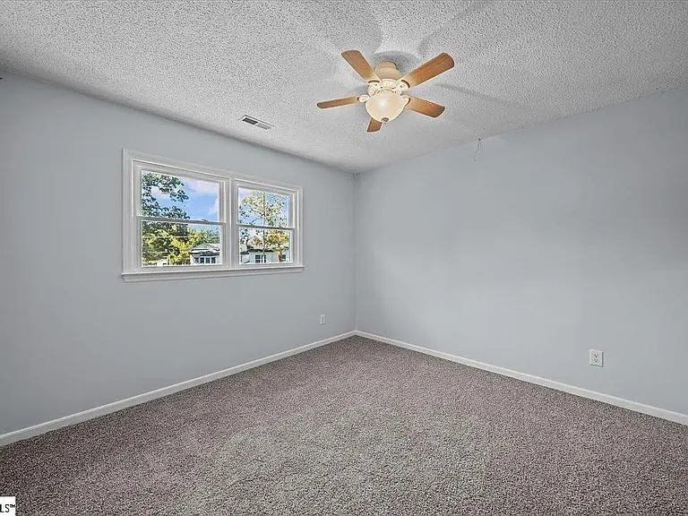 294 N Suber Rd — Photo 10