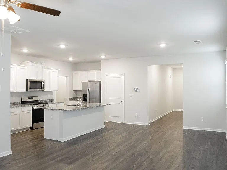 6065 Beadlow St — Photo 9