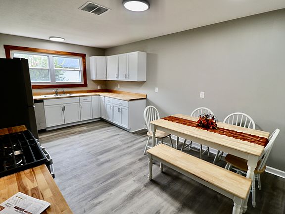 5th image of 1103 E Elmore St