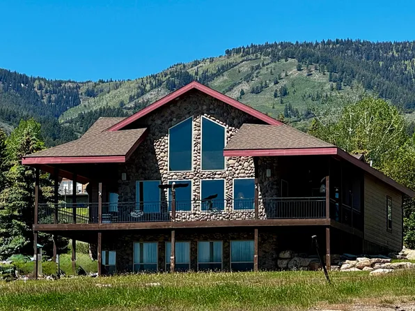 7 Lake Circle Dr, Fish Haven, ID 83287