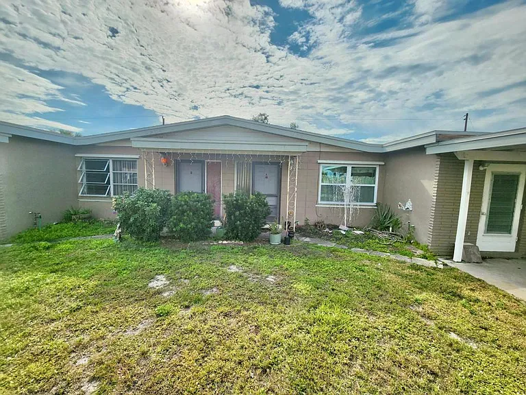 27263 Whitman Ave — Photo 2