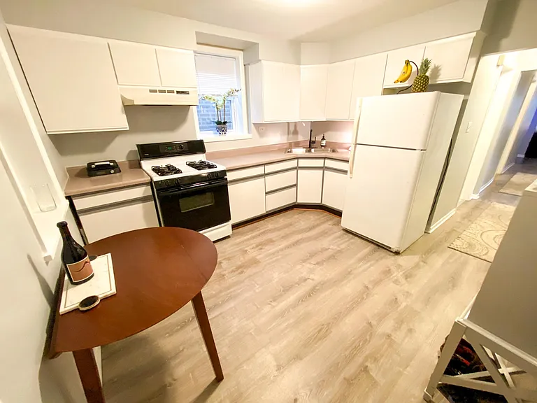 3401 S Parnell Ave #2 — Photo 11