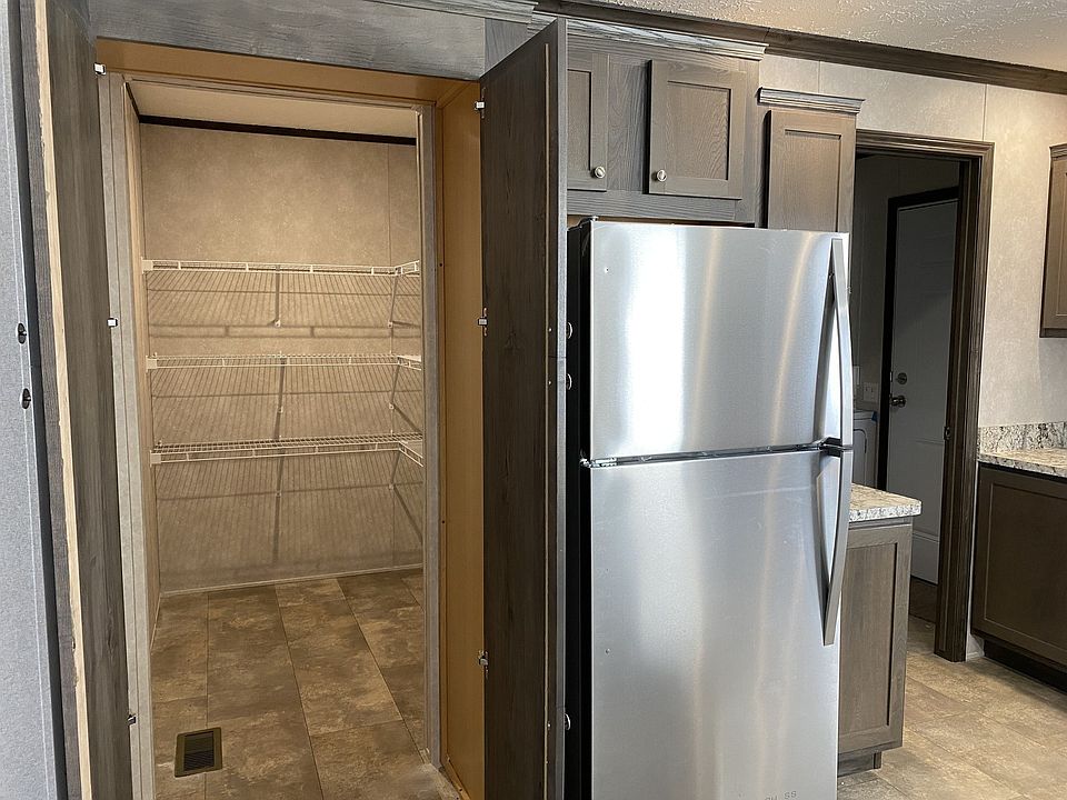 2nd image of 765 Morgan Dr #765