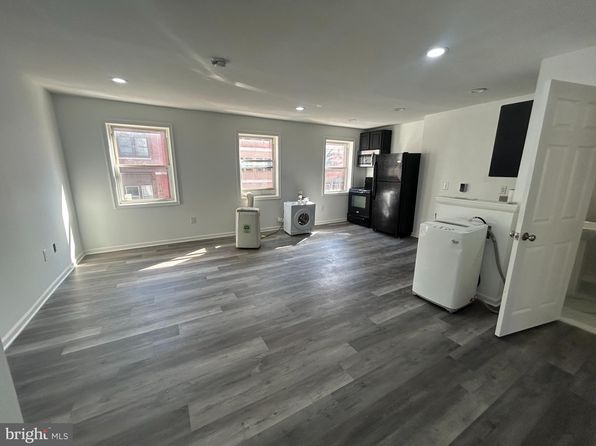 717 Sansom St APT 300