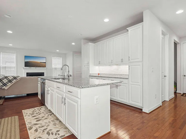 25495 Woodbine Farm Dr — Photo 12